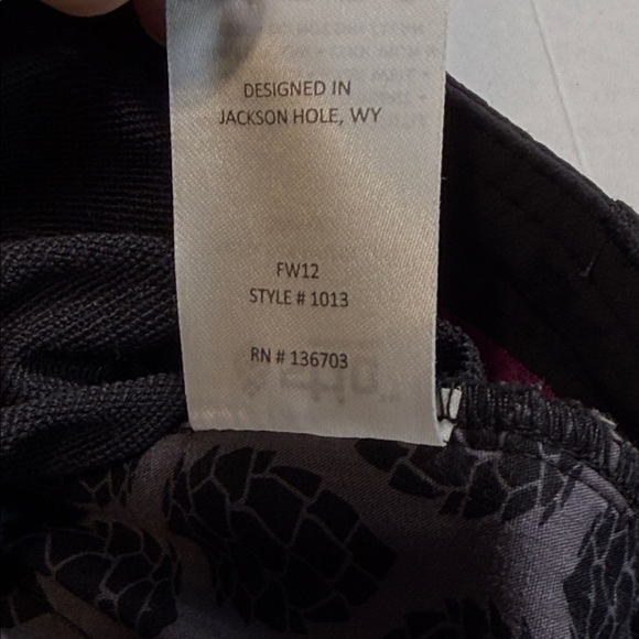 Stio Dulcet Pants
Style #1013 FW12 - Picture 9 of 9